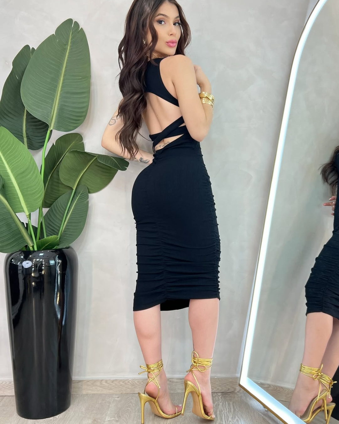 Vestido Midi Lilian em tecido canelado premium