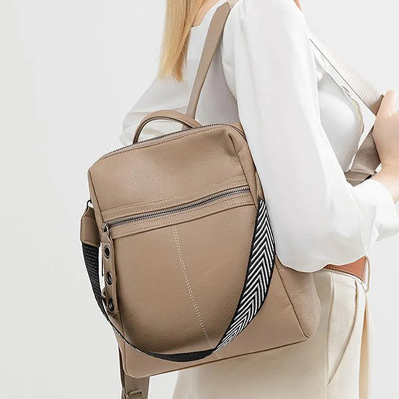 Mochila de costa e couro com alça dupla